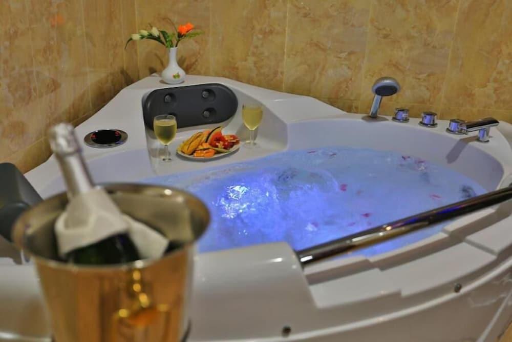 Centauria Hill Resort Ratnapura Eksteriør billede