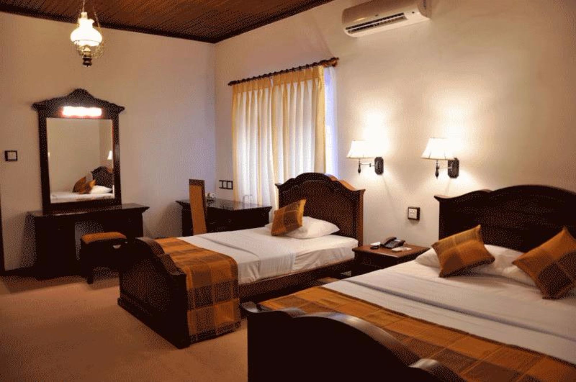Centauria Hill Resort Ratnapura Eksteriør billede