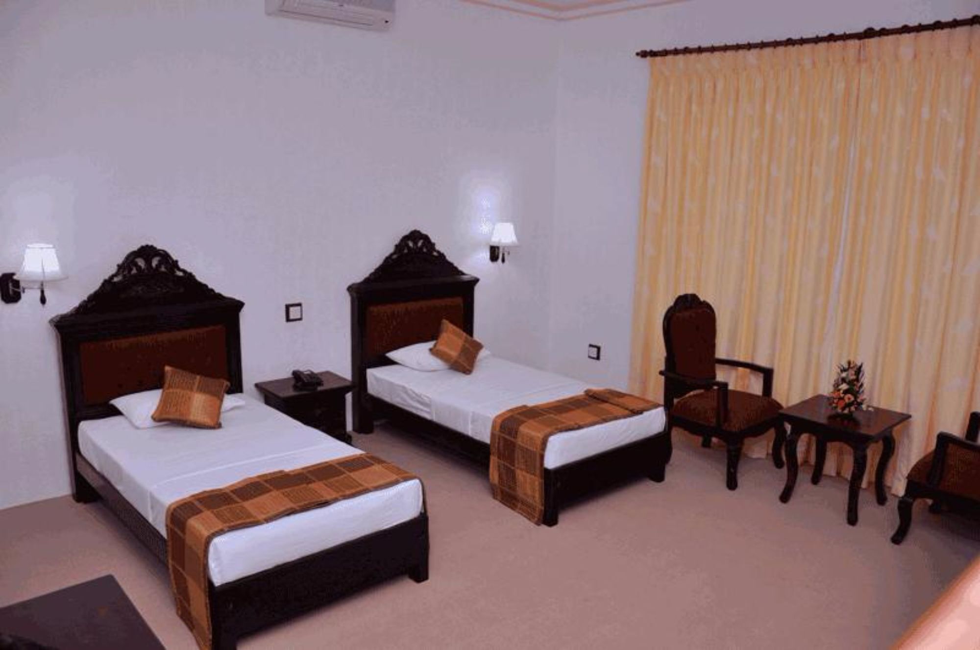 Centauria Hill Resort Ratnapura Eksteriør billede