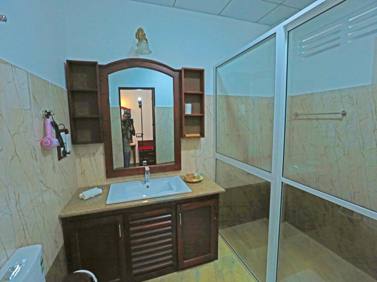 Centauria Hill Resort Ratnapura Eksteriør billede