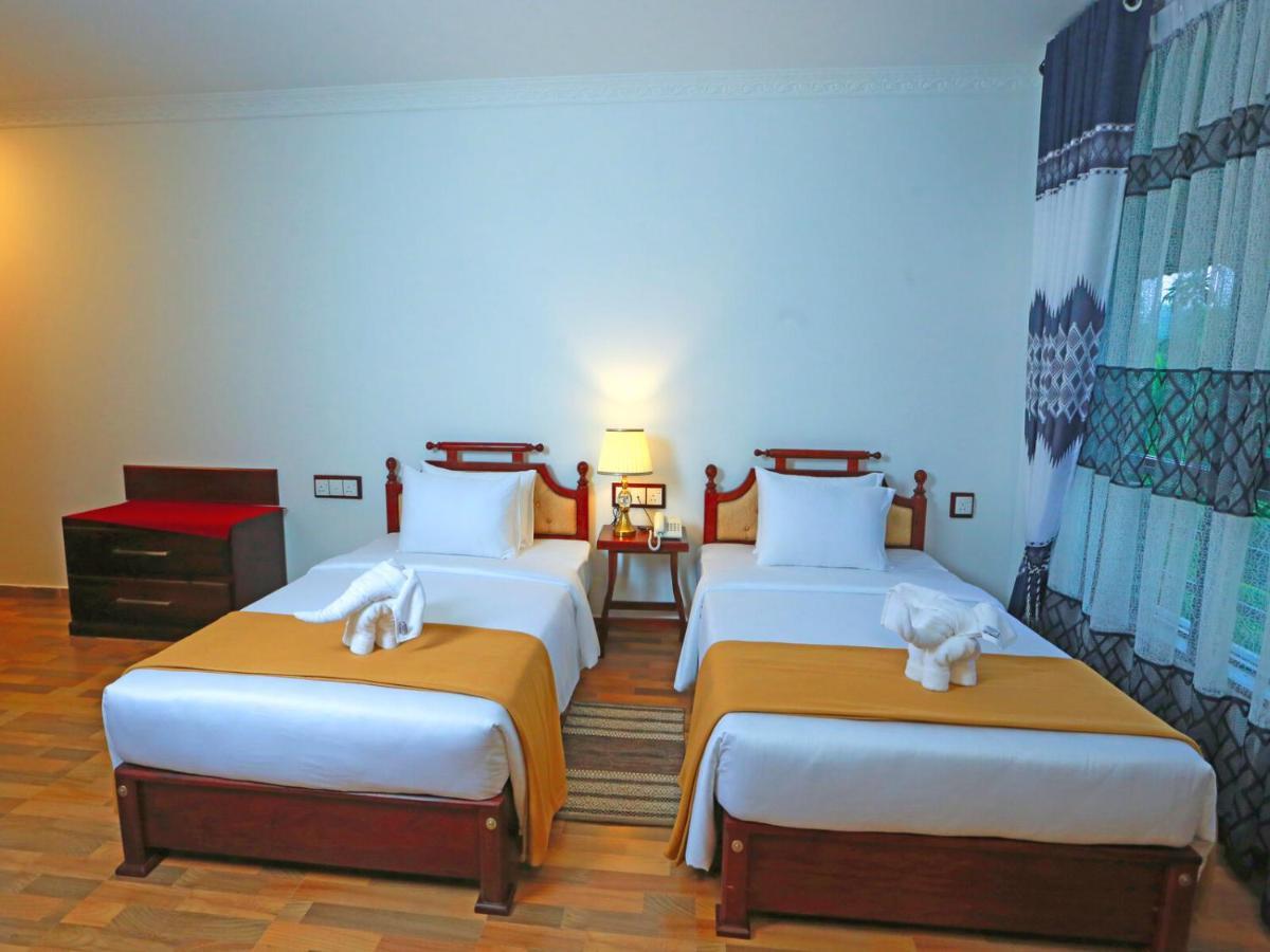 Centauria Hill Resort Ratnapura Eksteriør billede